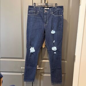 Levi’s | 311 Shaping Skinny Jeans | Size 32
